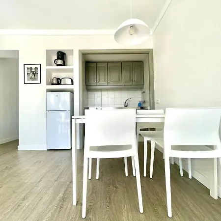 One Bedroom With Pool Views, Wifi In Puerto Del Carmen Apartment *