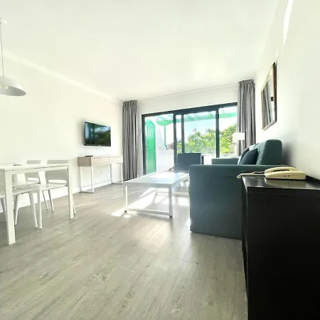 One Bedroom With Pool Views, Wifi In Puerto Del Carmen Apartment Puerto del Carmen (Lanzarote)
