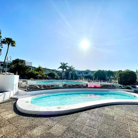 One Bedroom With Pool Views, Wifi In Puerto Del Carmen